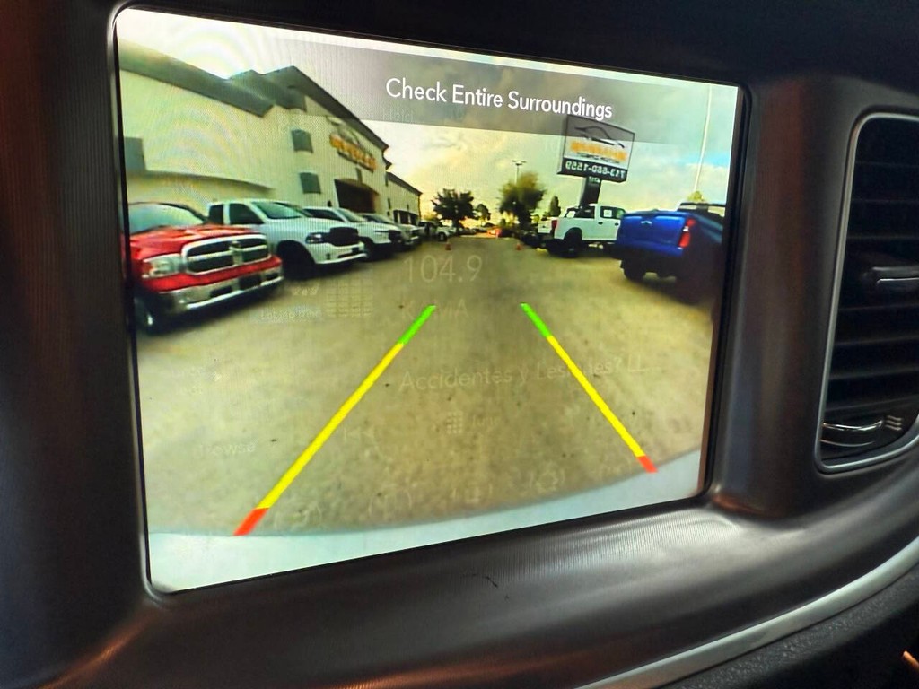 Dodge Charger Vehicle Full-screen Gallery Image 26