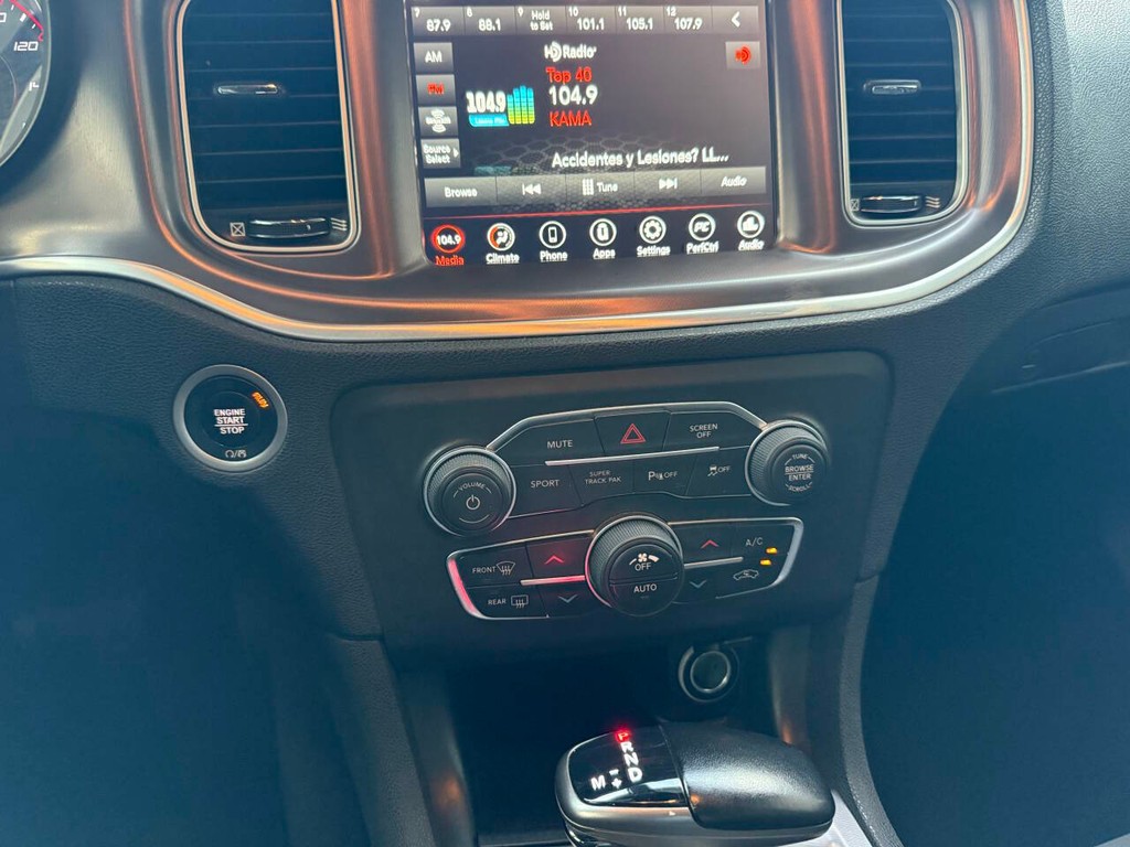 Dodge Charger Vehicle Full-screen Gallery Image 27