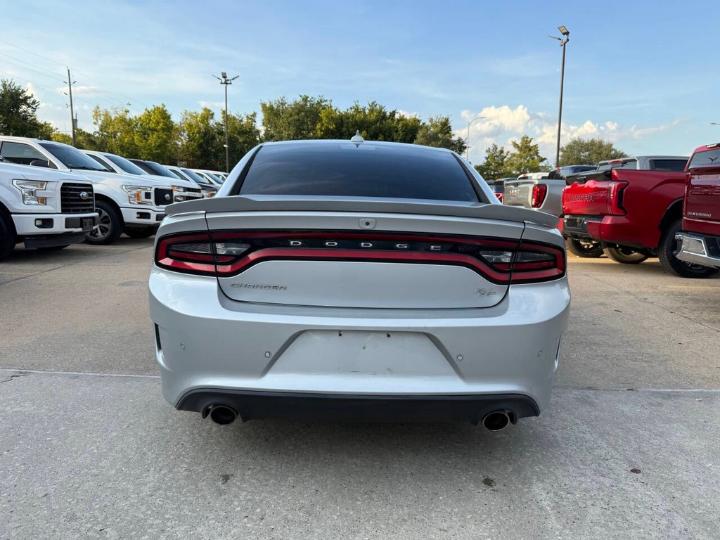 Dodge Charger Vehicle Full-screen Gallery Image 37