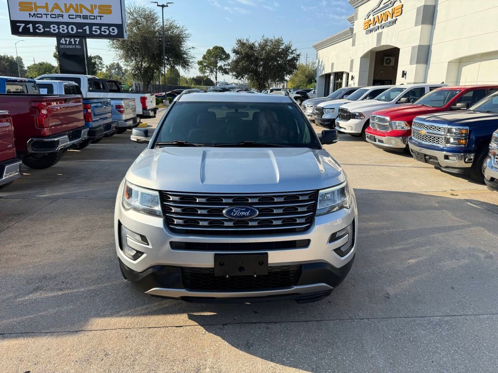 Ford Explorer Vehicle Full-screen Gallery Image 42
