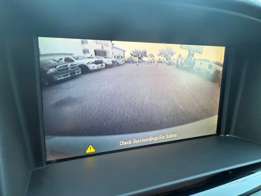 Chevrolet Cruze Vehicle Full-screen Gallery Image 26