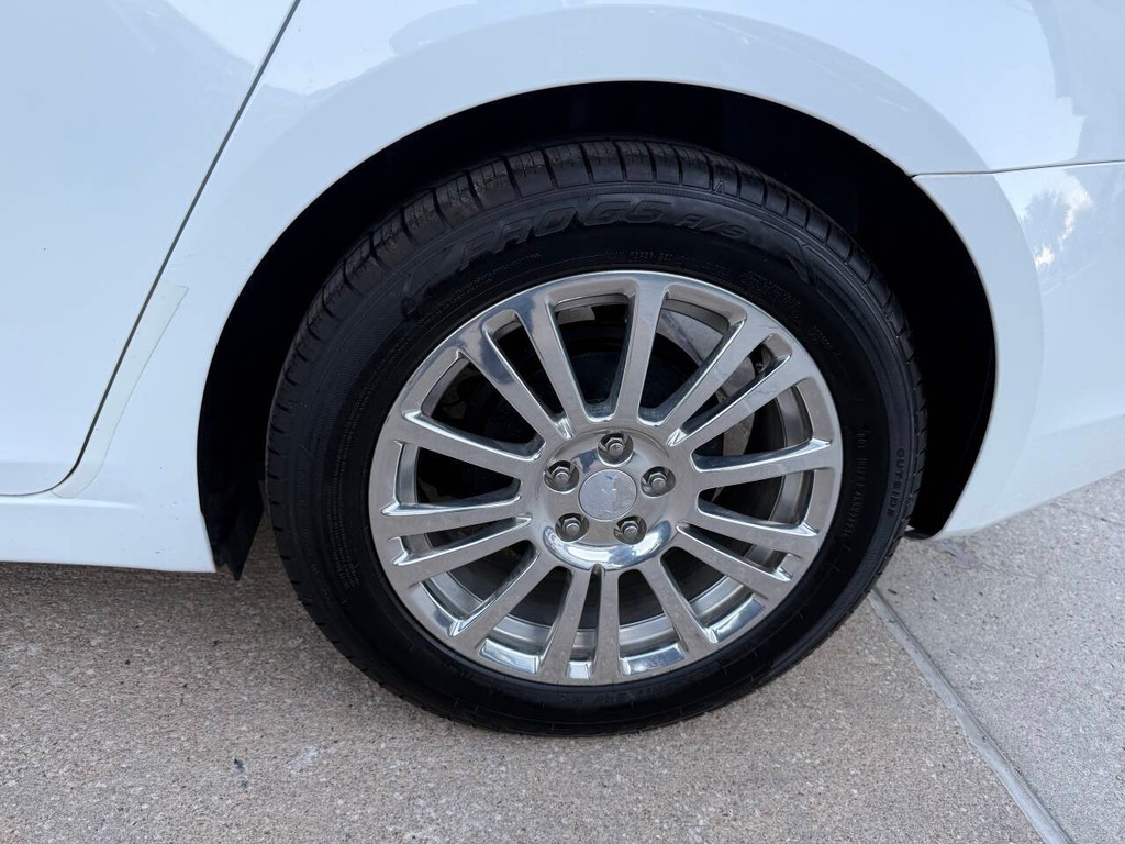 Chevrolet Cruze Vehicle Full-screen Gallery Image 35