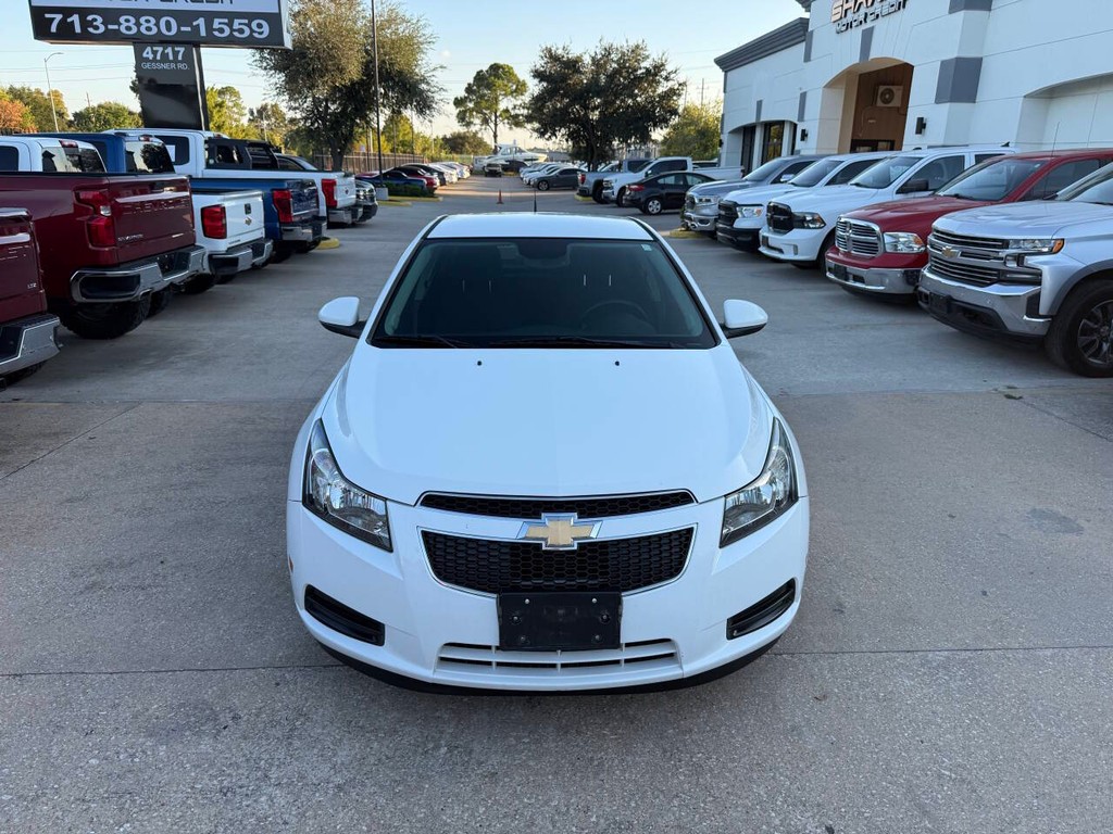 Chevrolet Cruze Vehicle Full-screen Gallery Image 38