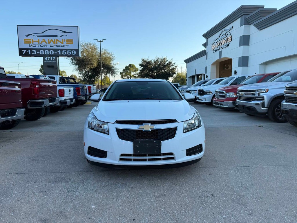 Chevrolet Cruze Vehicle Full-screen Gallery Image 39