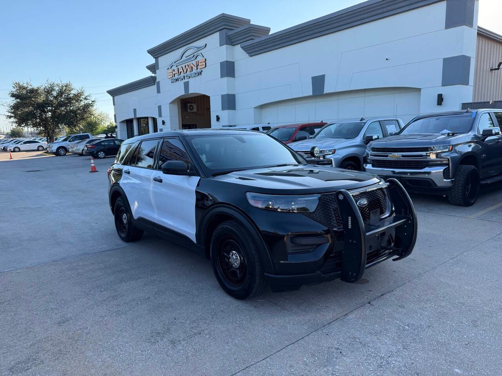 Ford Explorer Vehicle Full-screen Gallery Image 02