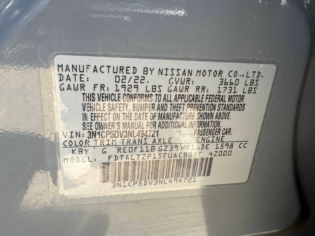 Nissan Kicks Vehicle Full-screen Gallery Image 33