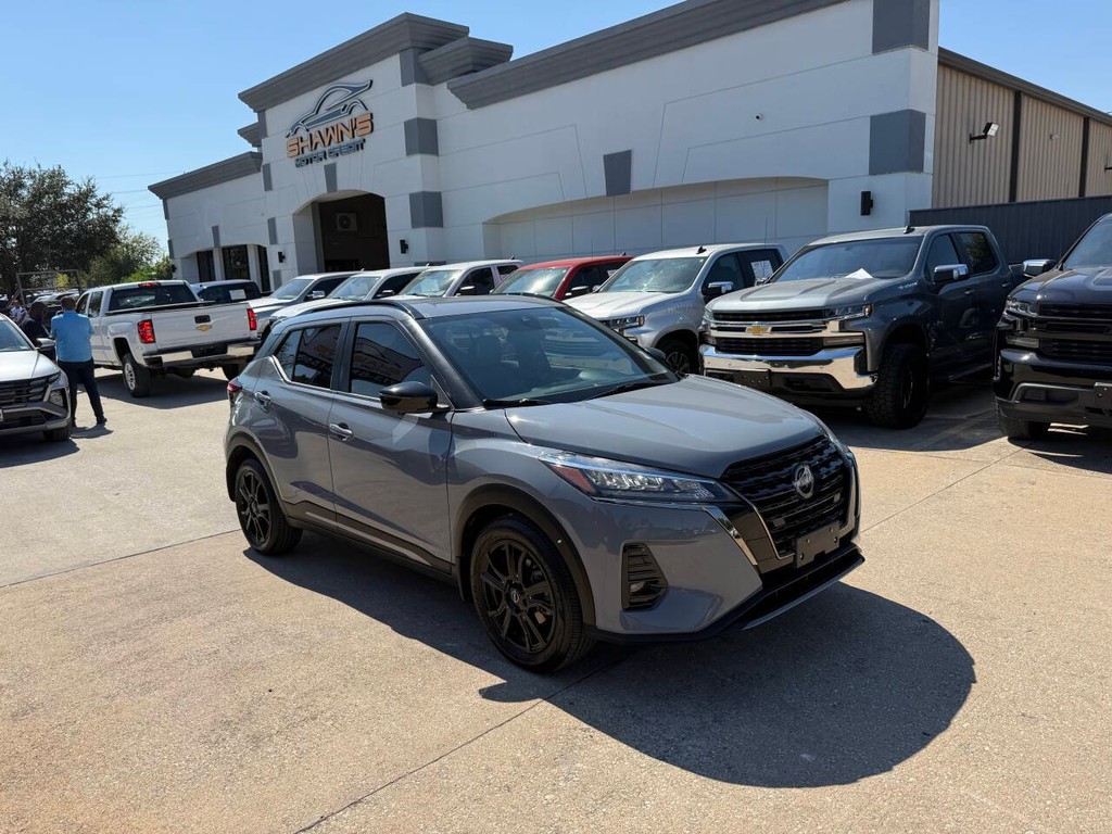 Nissan Kicks Vehicle Full-screen Gallery Image 42