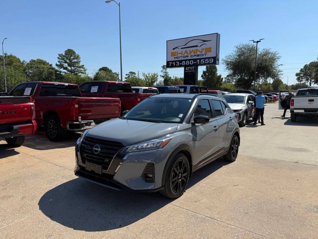 Nissan Kicks Vehicle Full-screen Gallery Image 43