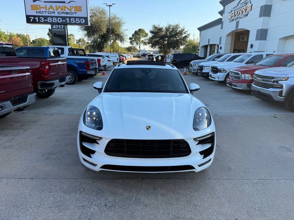 Porsche Macan Vehicle Full-screen Gallery Image 42