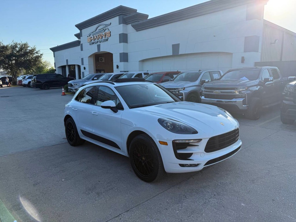 Porsche Macan Vehicle Full-screen Gallery Image 43