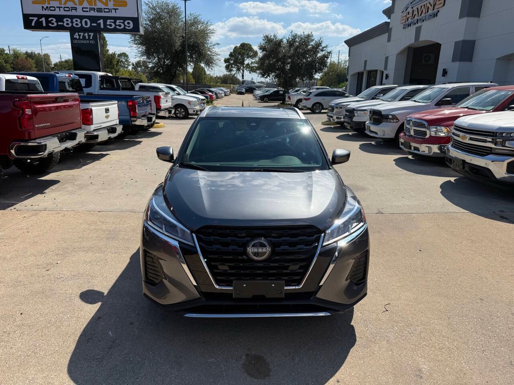 Nissan Kicks Vehicle Full-screen Gallery Image 39