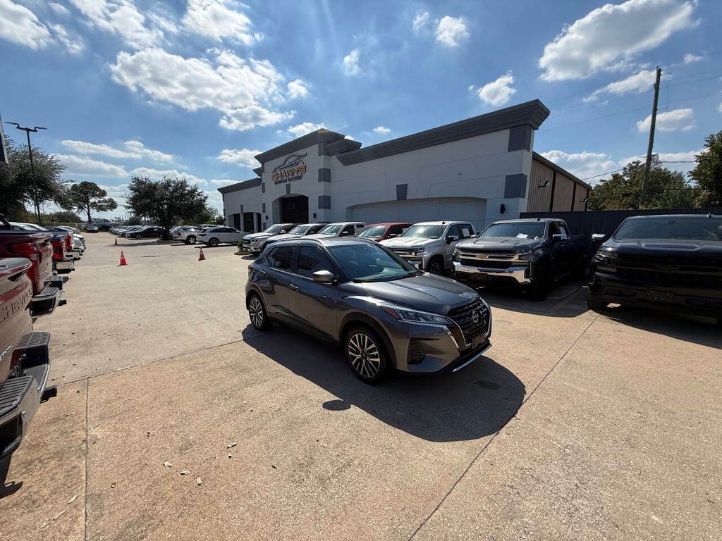 Nissan Kicks Vehicle Full-screen Gallery Image 43