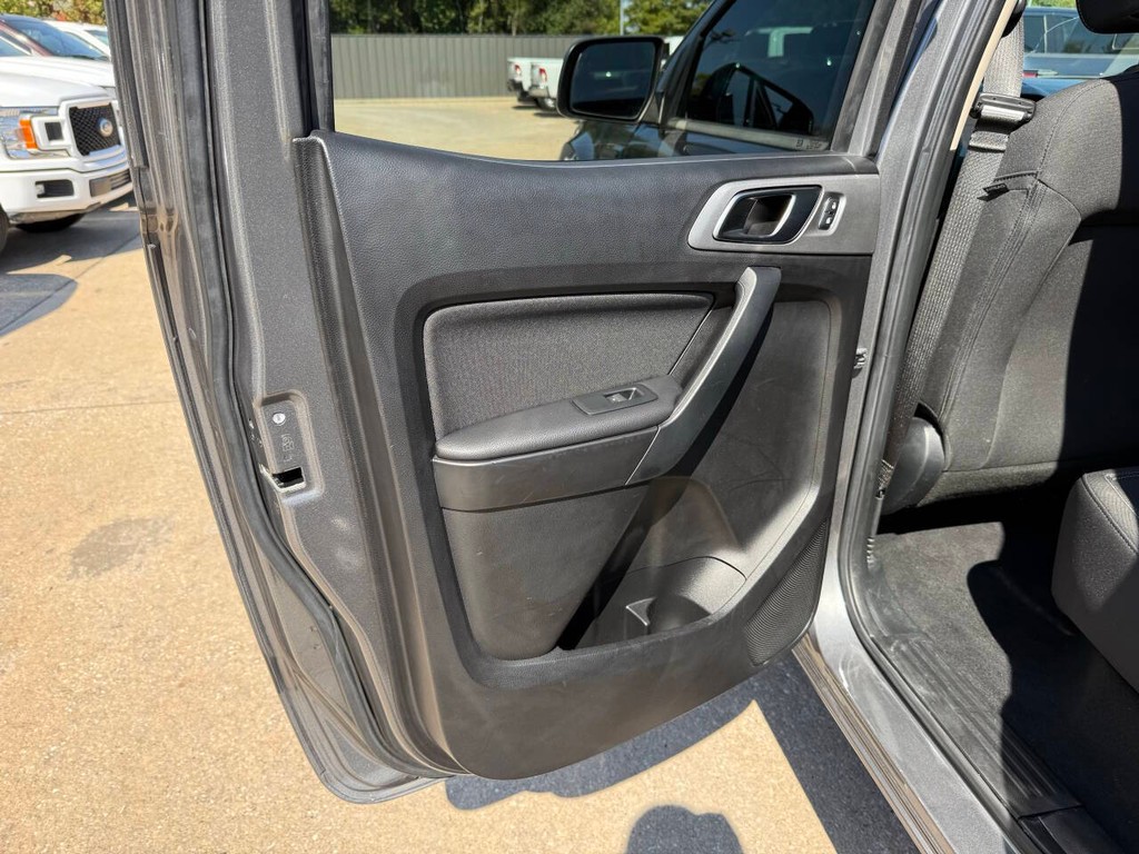 Ford Ranger Vehicle Full-screen Gallery Image 14