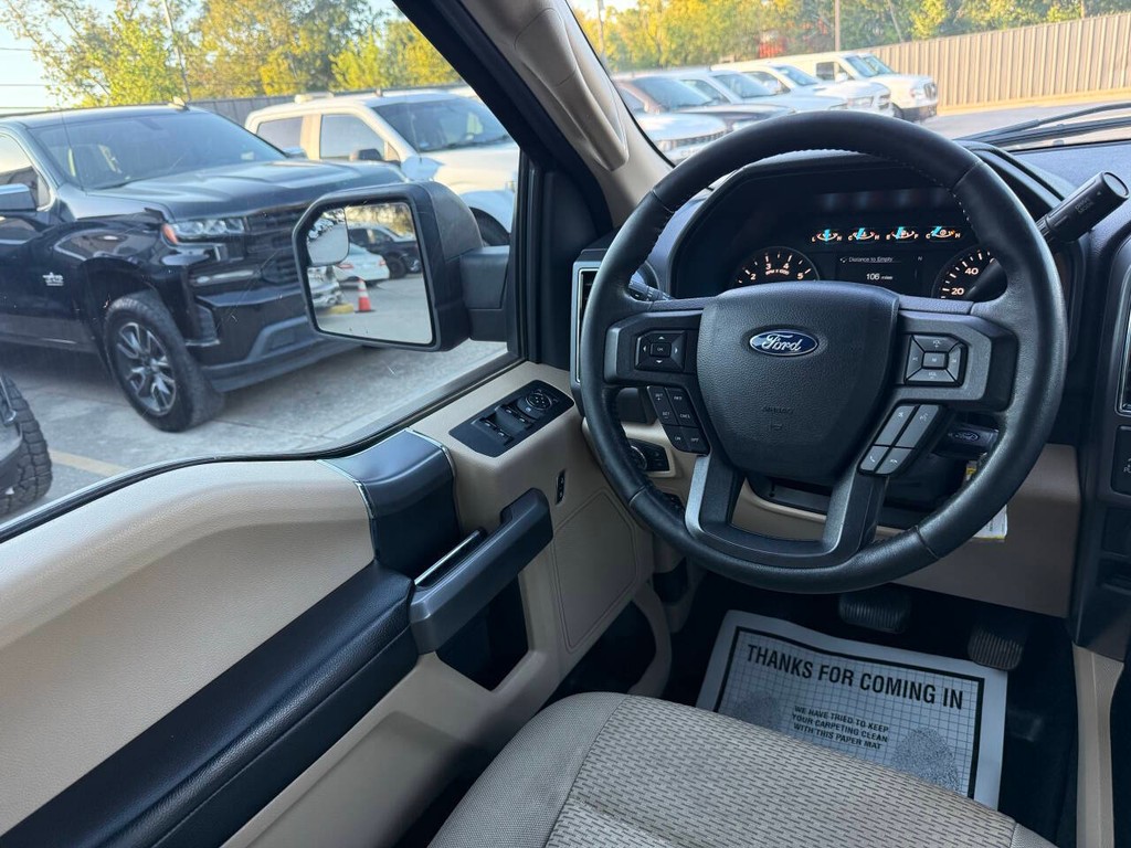 Ford F-150 Vehicle Full-screen Gallery Image 19