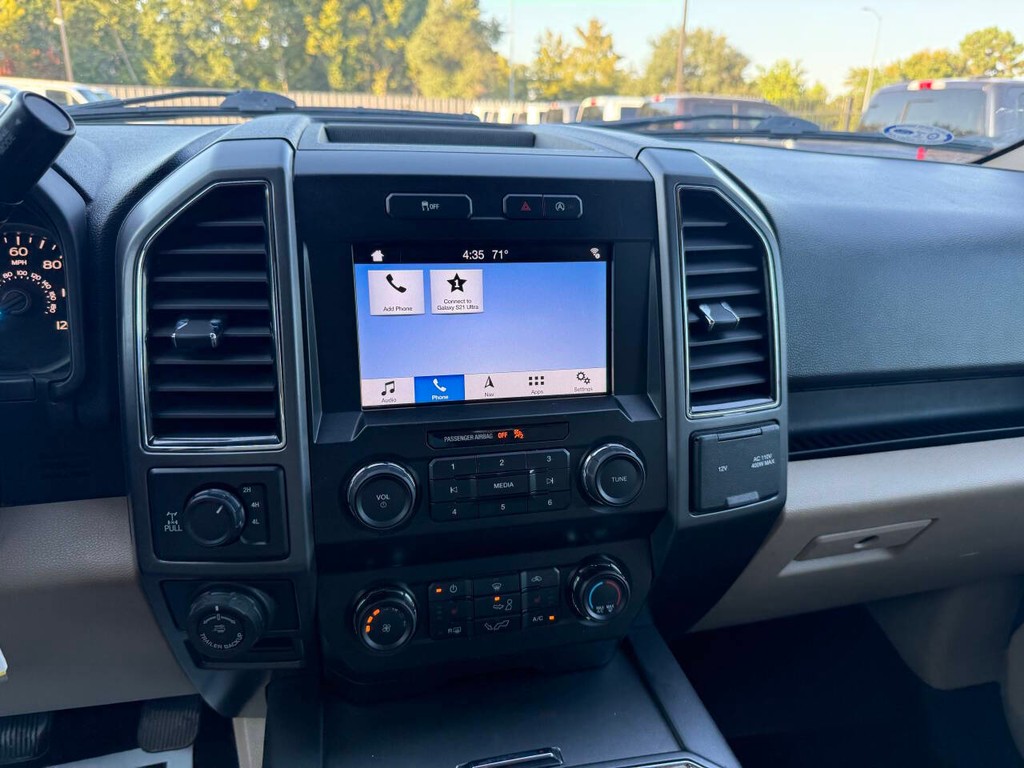 Ford F-150 Vehicle Full-screen Gallery Image 24