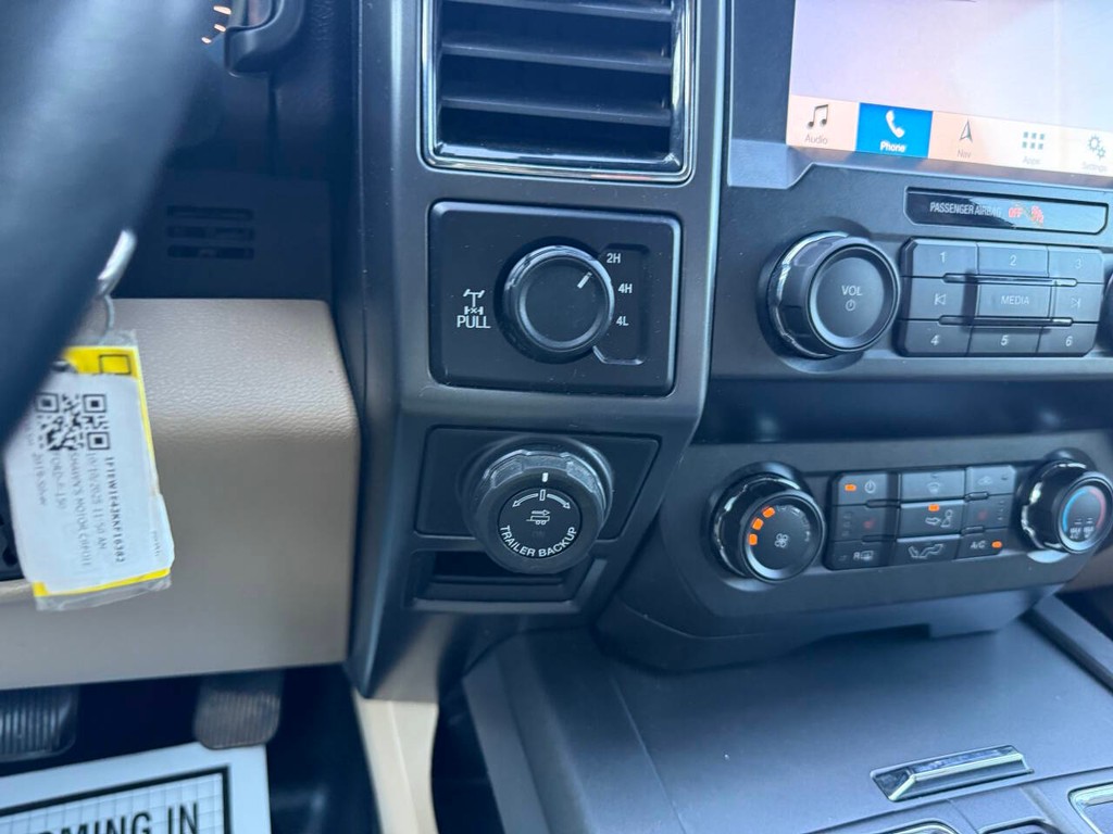 Ford F-150 Vehicle Full-screen Gallery Image 29