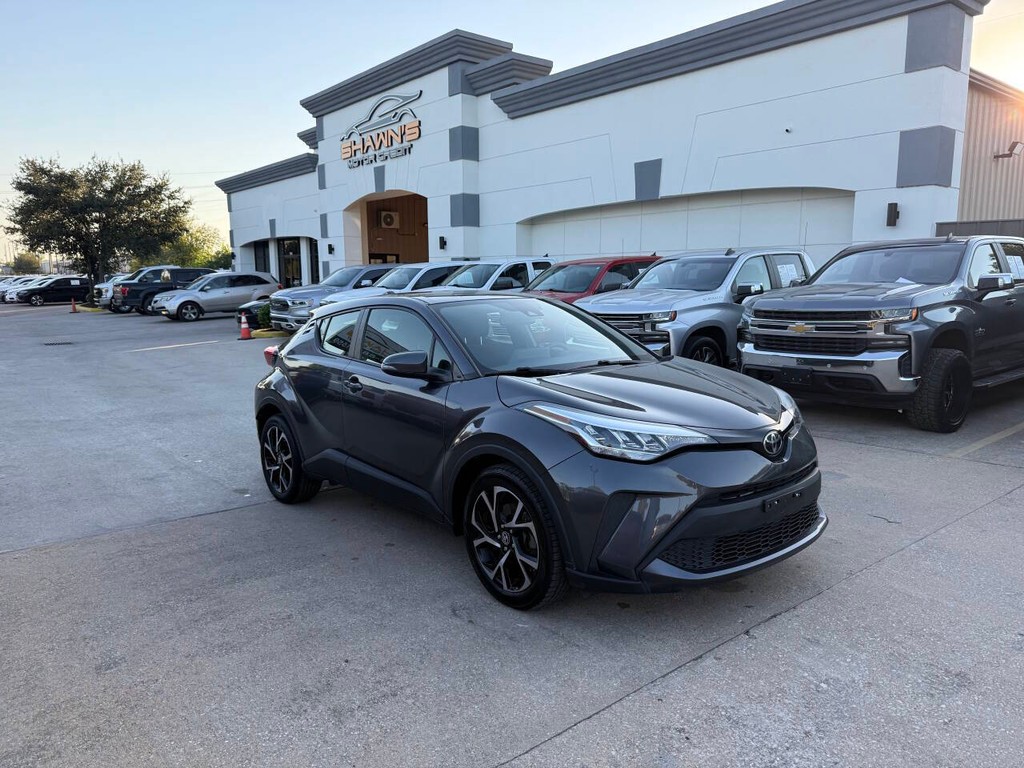 Toyota C-HR Vehicle Full-screen Gallery Image 40
