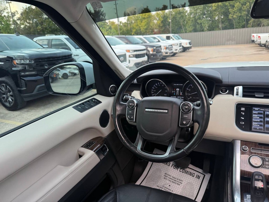 Land Rover Range Rover Sport Vehicle Full-screen Gallery Image 19