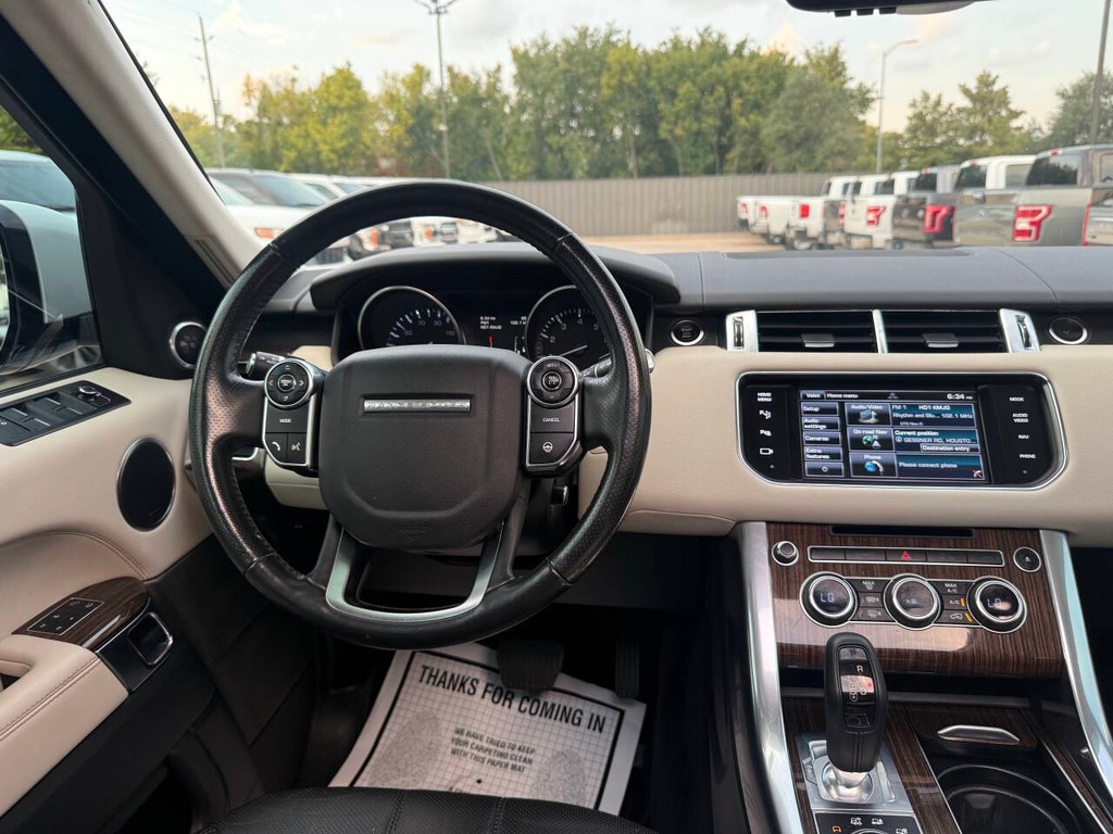 Land Rover Range Rover Sport Vehicle Full-screen Gallery Image 21