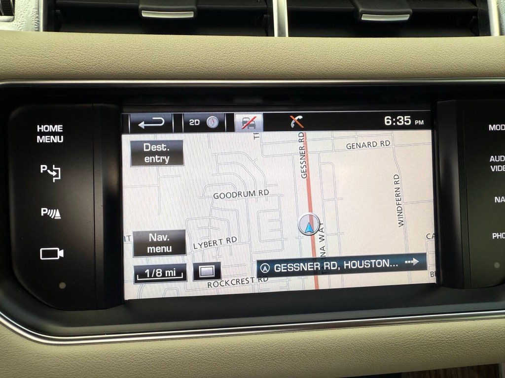 Land Rover Range Rover Sport Vehicle Full-screen Gallery Image 25