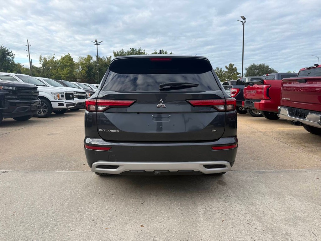 Mitsubishi Outlander Vehicle Full-screen Gallery Image 43