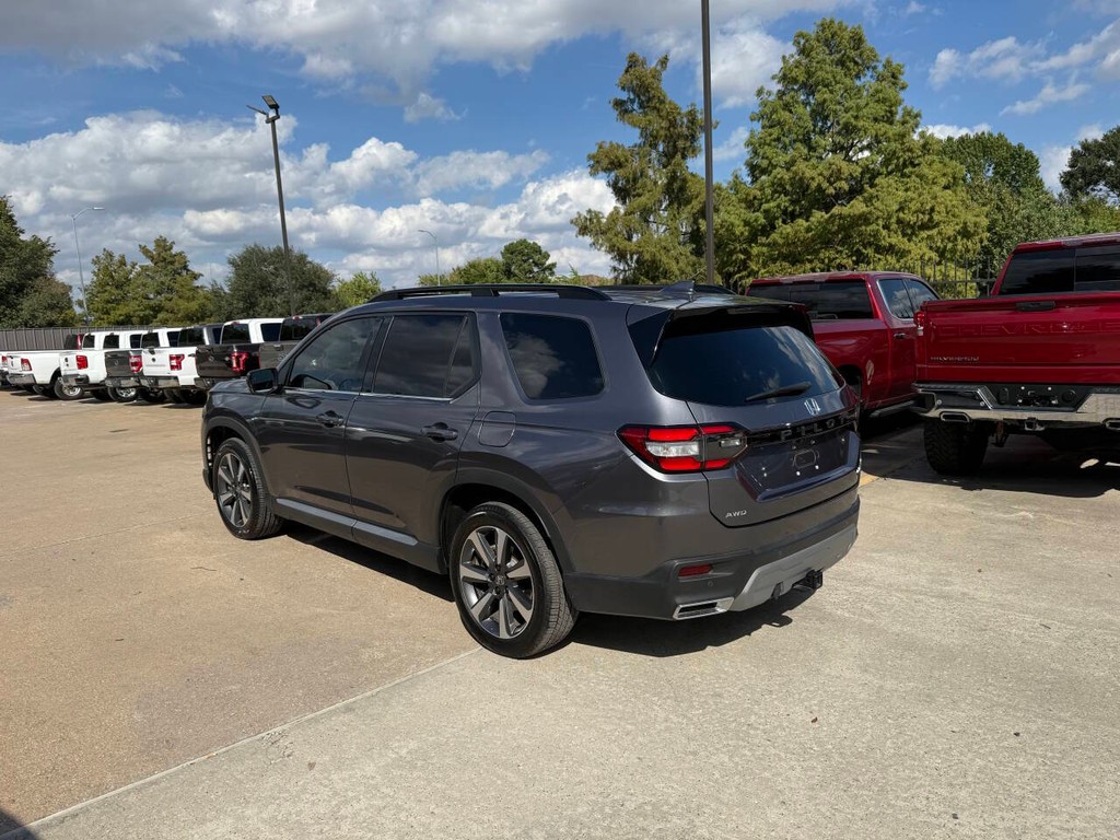 Honda Pilot Vehicle Full-screen Gallery Image 04