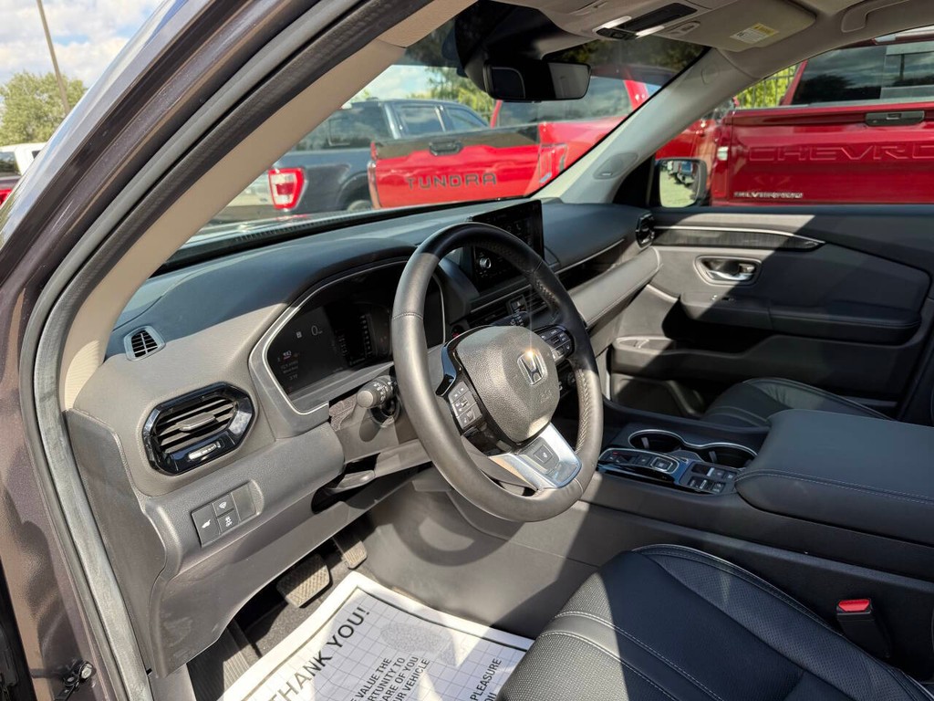 Honda Pilot Vehicle Full-screen Gallery Image 06