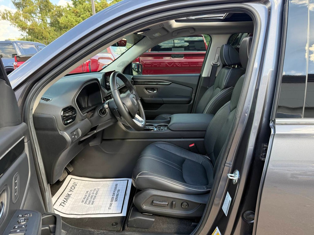 Honda Pilot Vehicle Full-screen Gallery Image 07