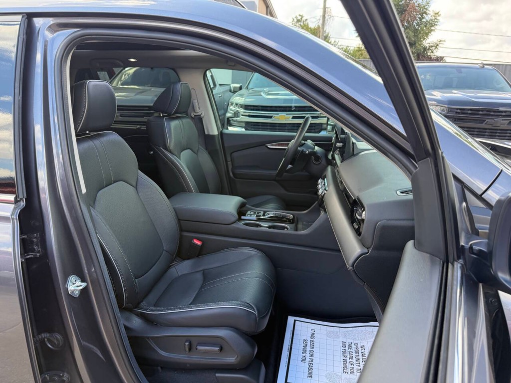 Honda Pilot Vehicle Full-screen Gallery Image 10