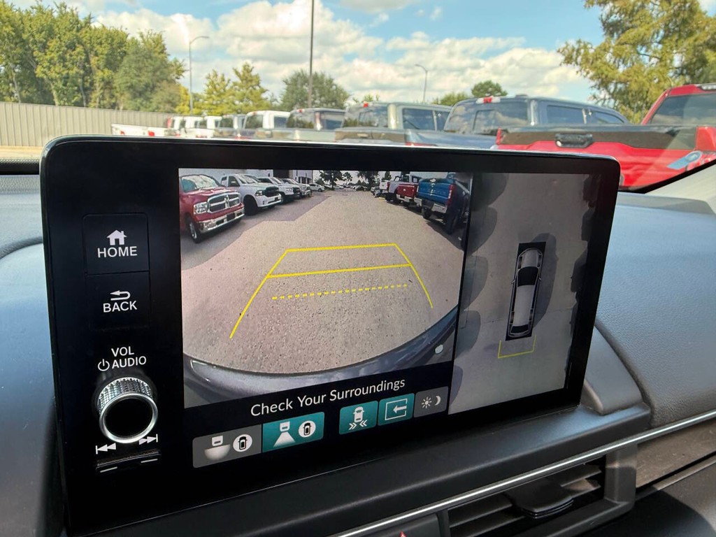 Honda Pilot Vehicle Full-screen Gallery Image 29