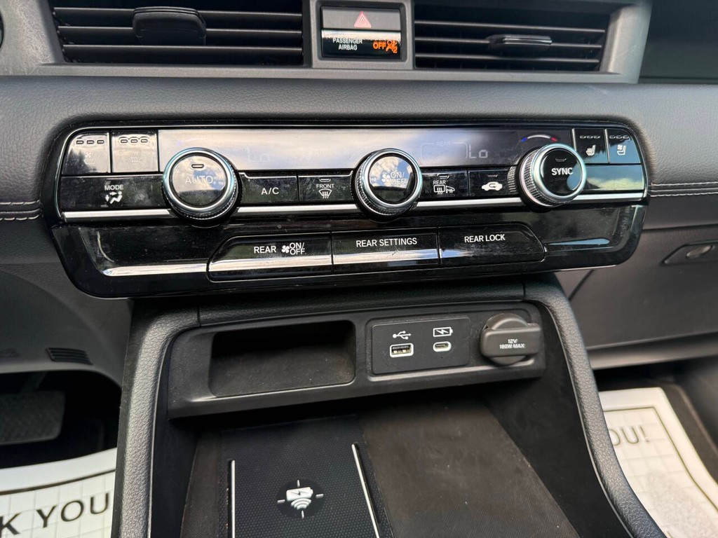 Honda Pilot Vehicle Full-screen Gallery Image 31