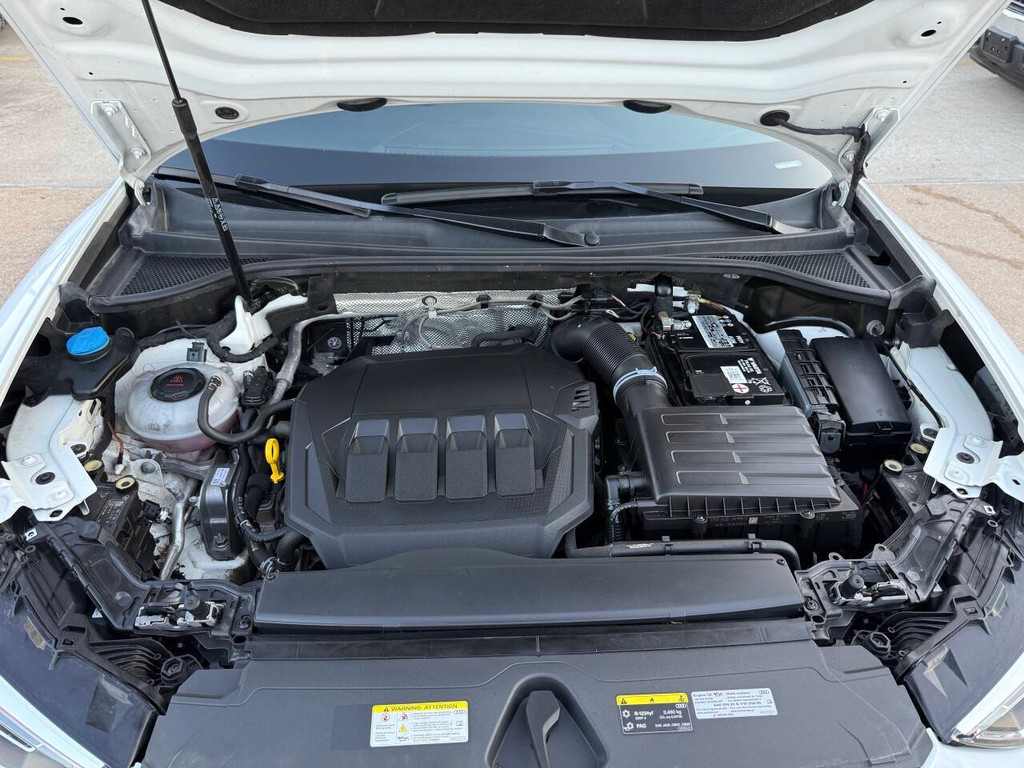 Audi Q3 Vehicle Full-screen Gallery Image 37