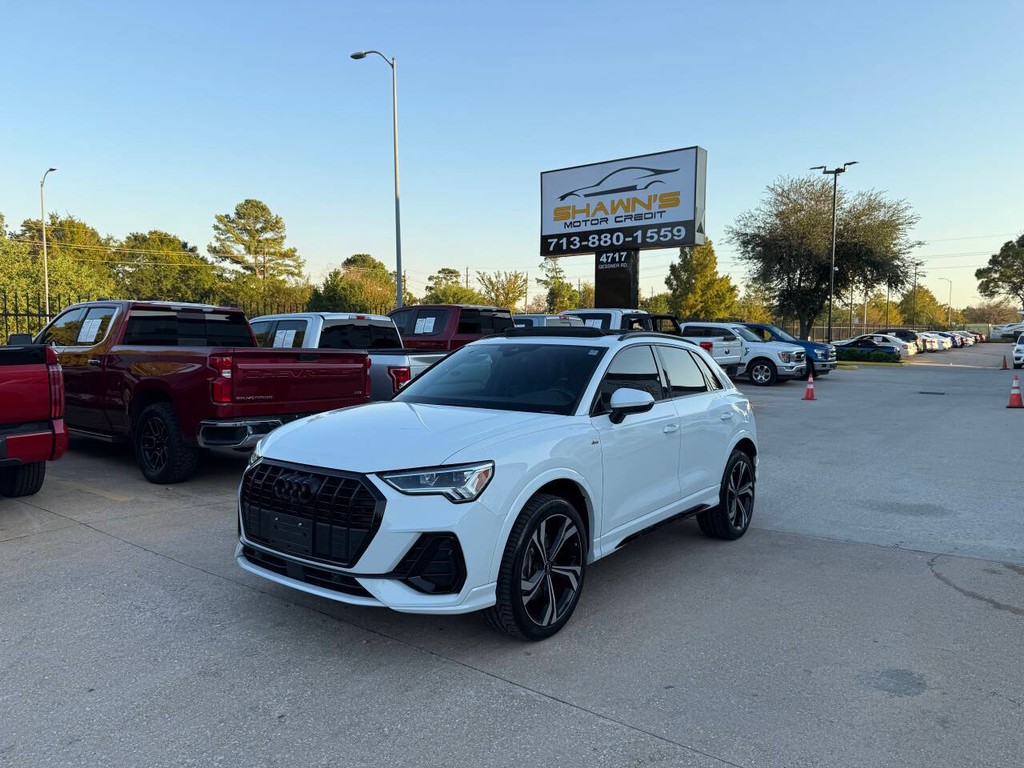 Audi Q3 Vehicle Full-screen Gallery Image 47