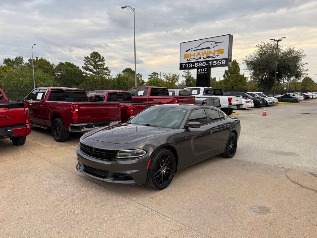 Dodge Charger Vehicle Full-screen Gallery Image 03