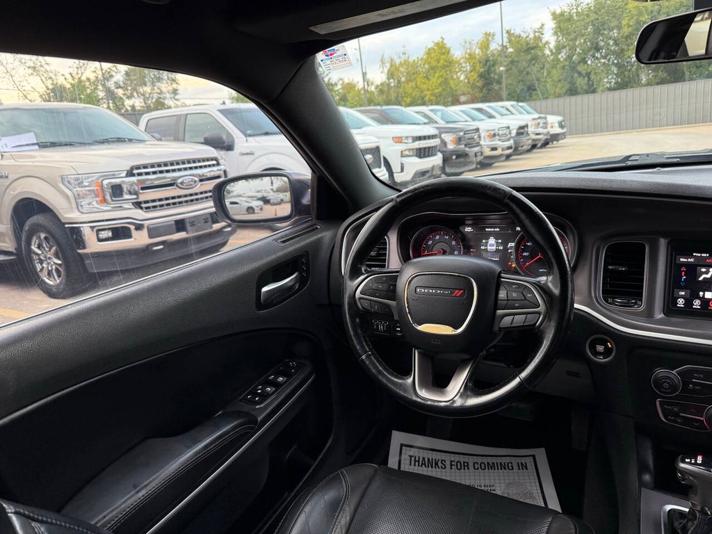 Dodge Charger Vehicle Full-screen Gallery Image 19