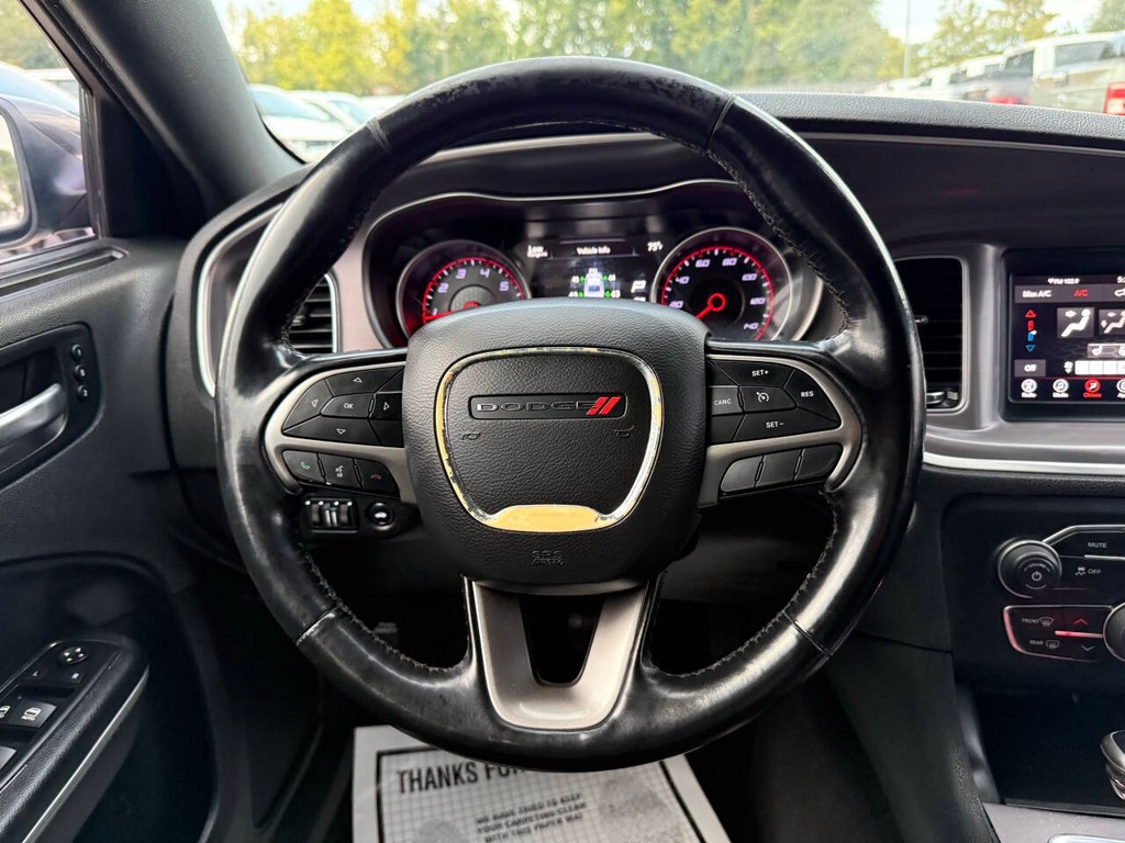 Dodge Charger Vehicle Full-screen Gallery Image 22