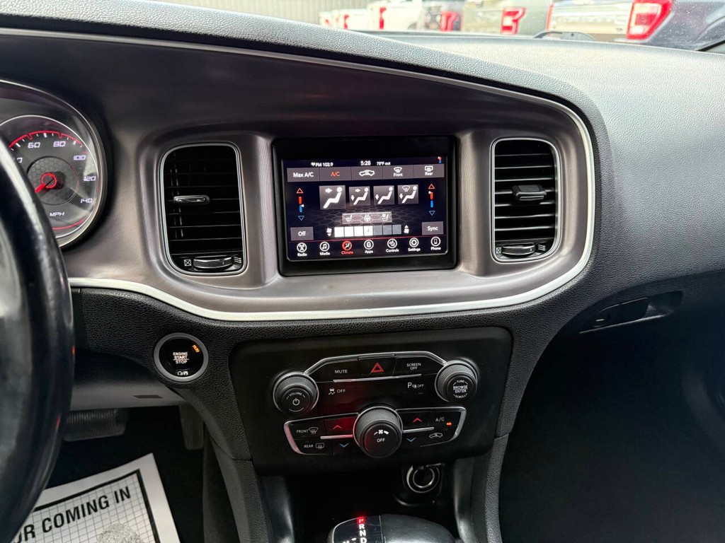 Dodge Charger Vehicle Full-screen Gallery Image 24