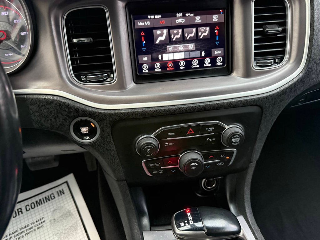 Dodge Charger Vehicle Full-screen Gallery Image 27