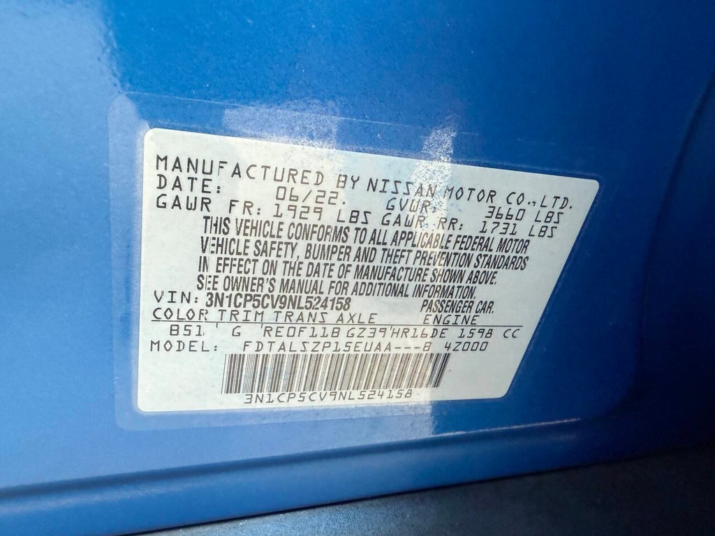 Nissan Kicks Vehicle Full-screen Gallery Image 32