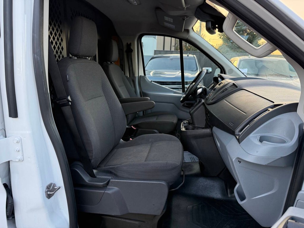 Ford Transit Van Vehicle Full-screen Gallery Image 10