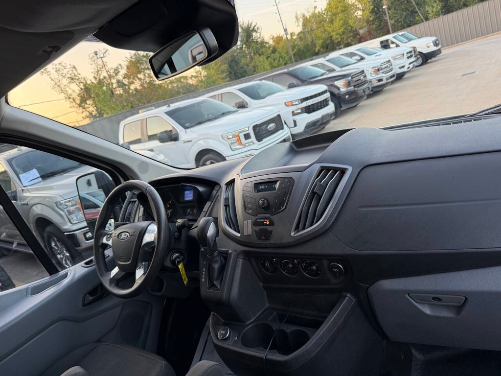 Ford Transit Van Vehicle Full-screen Gallery Image 12