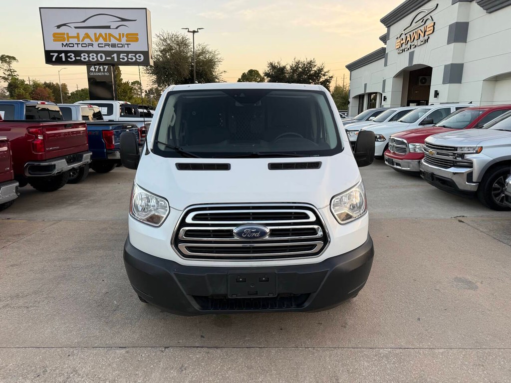 Ford Transit Van Vehicle Full-screen Gallery Image 29