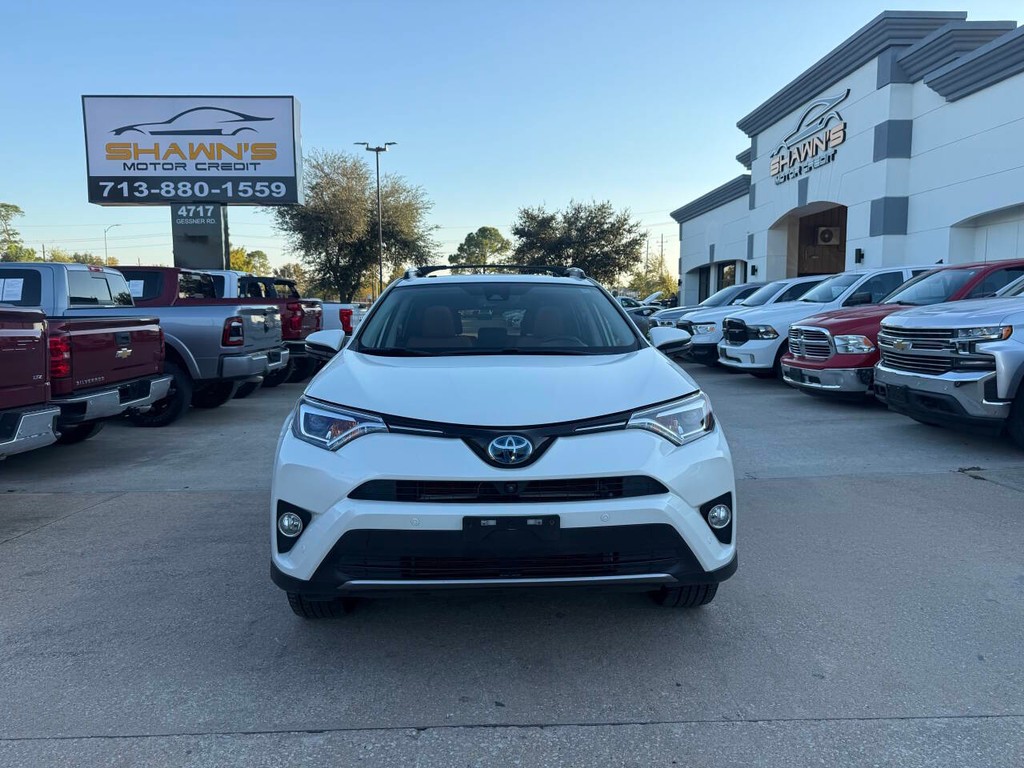 Toyota RAV4 Hybrid Vehicle Full-screen Gallery Image 42