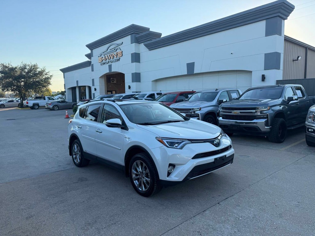 Toyota RAV4 Hybrid Vehicle Full-screen Gallery Image 43