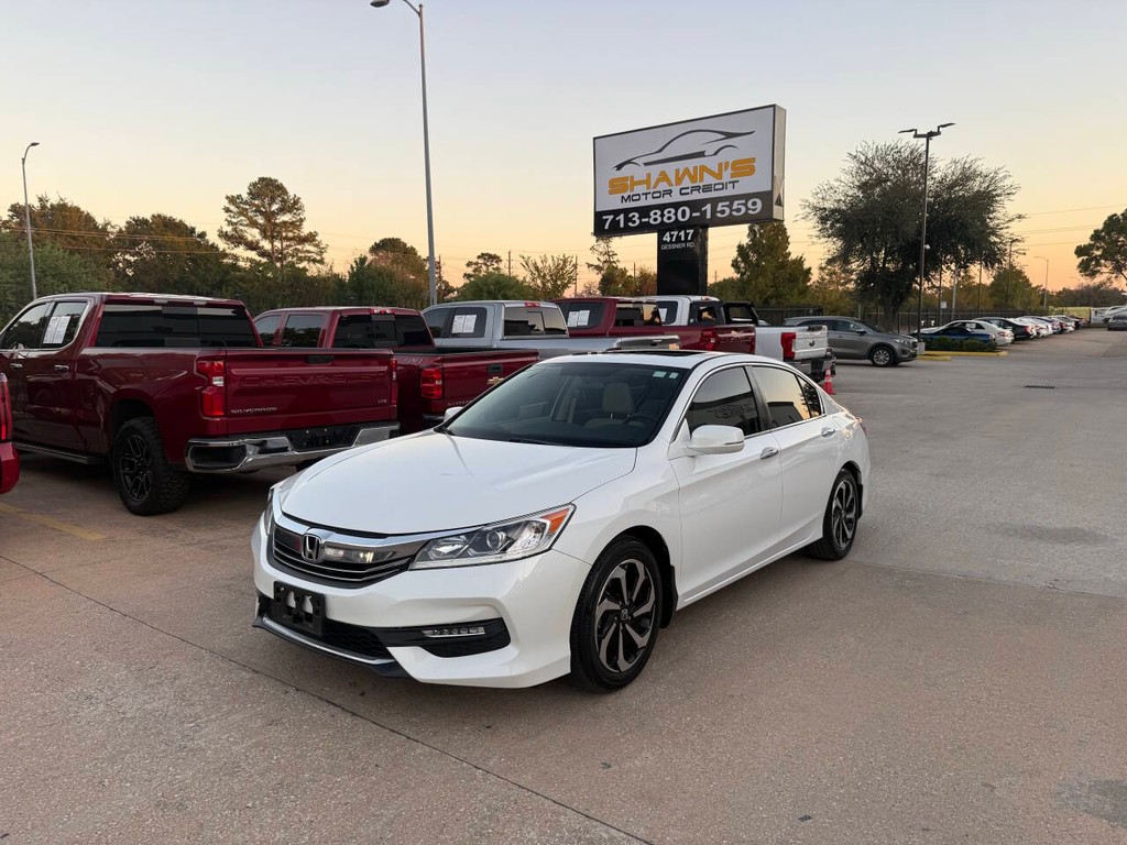 Honda Accord Sedan Vehicle Full-screen Gallery Image 42