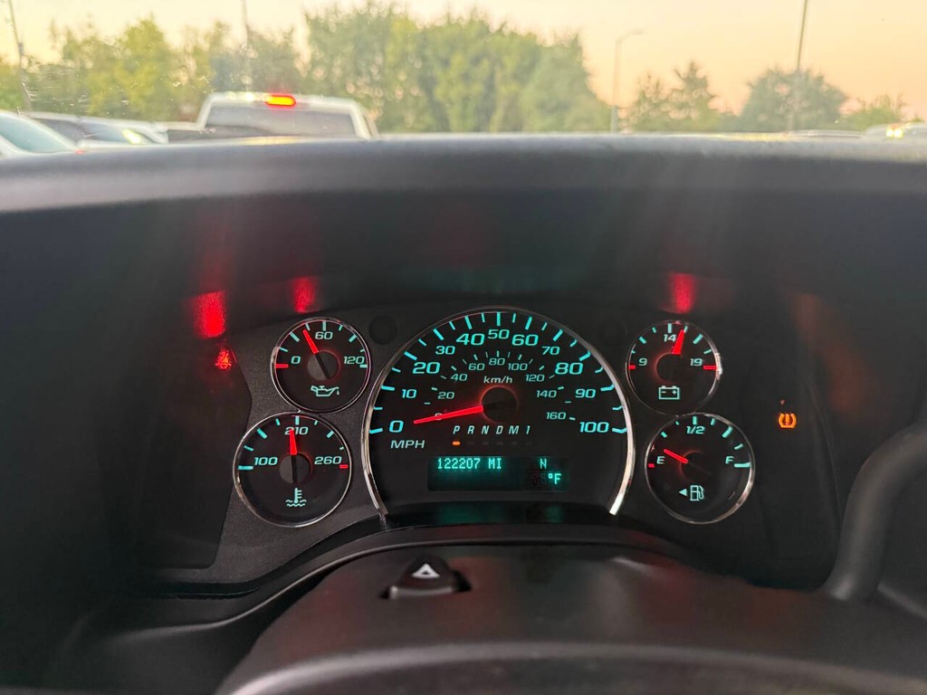 Chevrolet Express Vehicle Full-screen Gallery Image 26