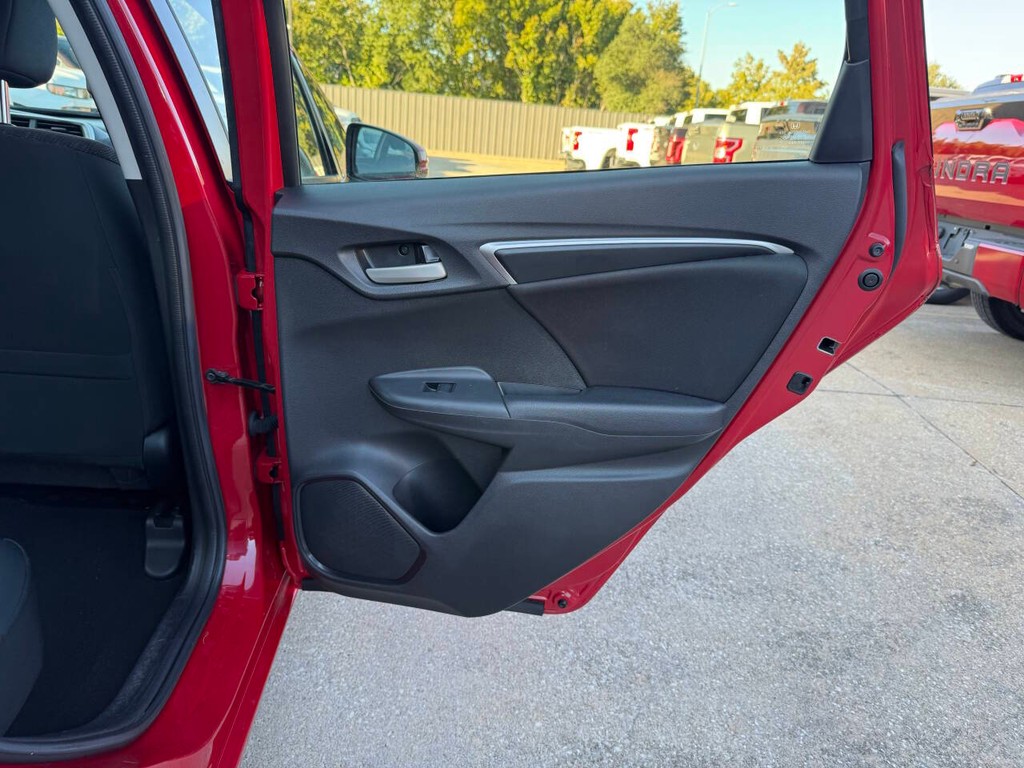 Honda Fit Vehicle Full-screen Gallery Image 16