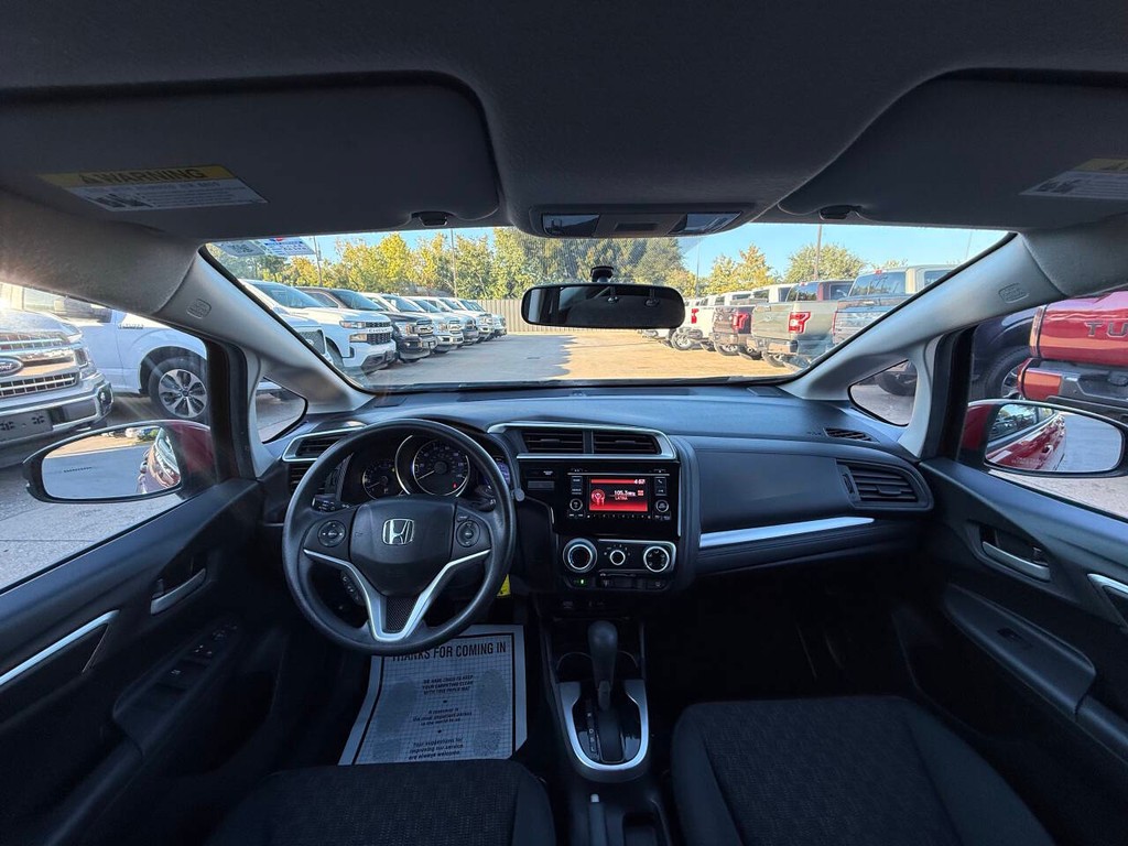 Honda Fit Vehicle Full-screen Gallery Image 18