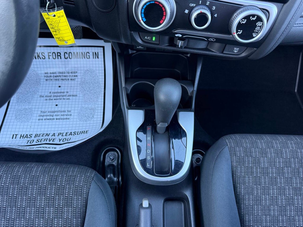 Honda Fit Vehicle Full-screen Gallery Image 28