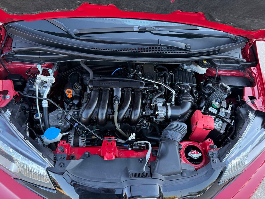 Honda Fit Vehicle Full-screen Gallery Image 33